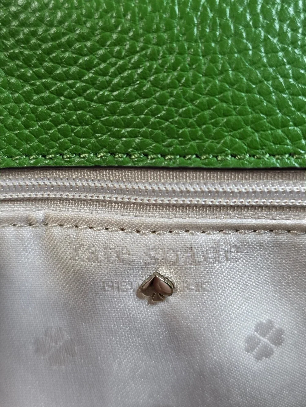 Kate Spade New York Run Around crossbody bag Pebbled Leather Like New
